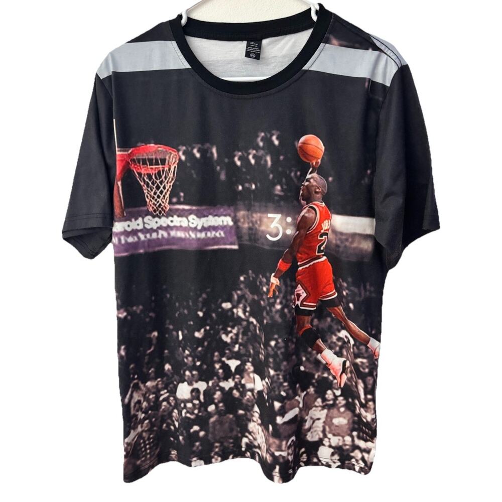 Vintage Sunny Lin Michael Jordan Famous ‘85 Pose T-shirt Size C 45'” L 28.5”